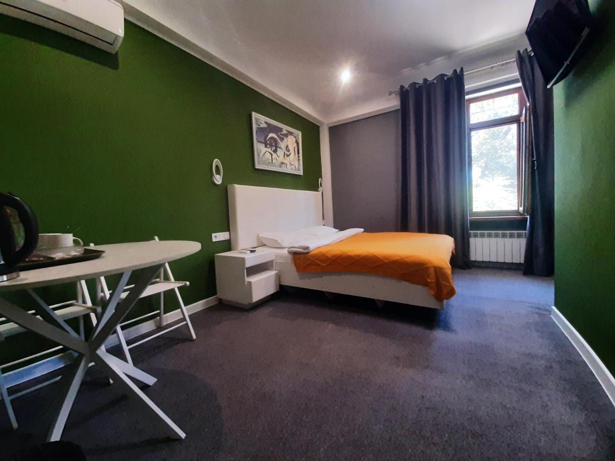 Cryptohotel.Club Алма Ата Екстериор снимка