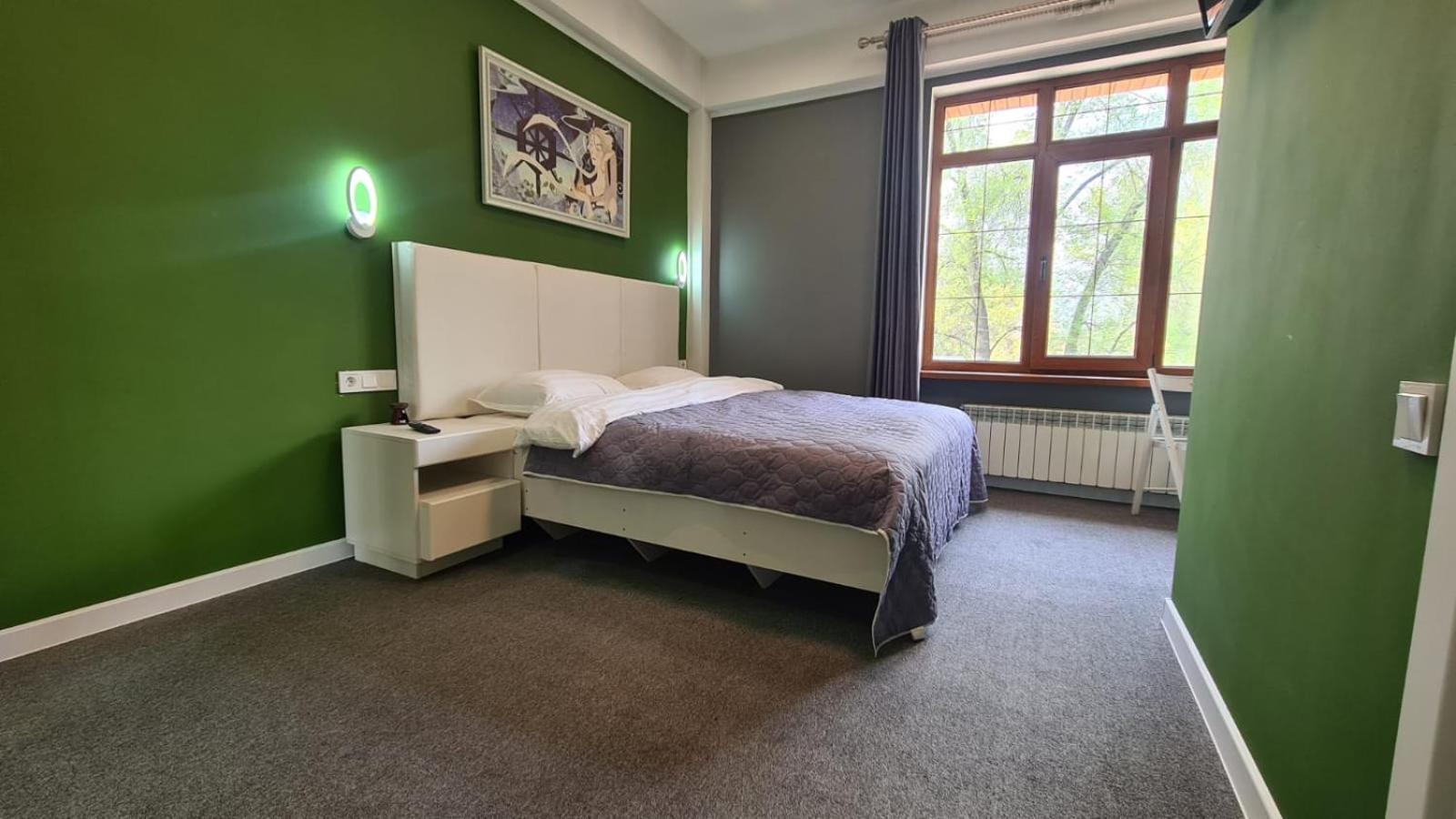 Cryptohotel.Club Алма Ата Стая снимка